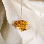 Gintarinis pakabukas "Lietuva"